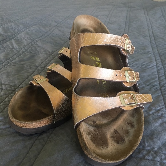 Rose gold Birkenstock sandals - Picture 1 of 2